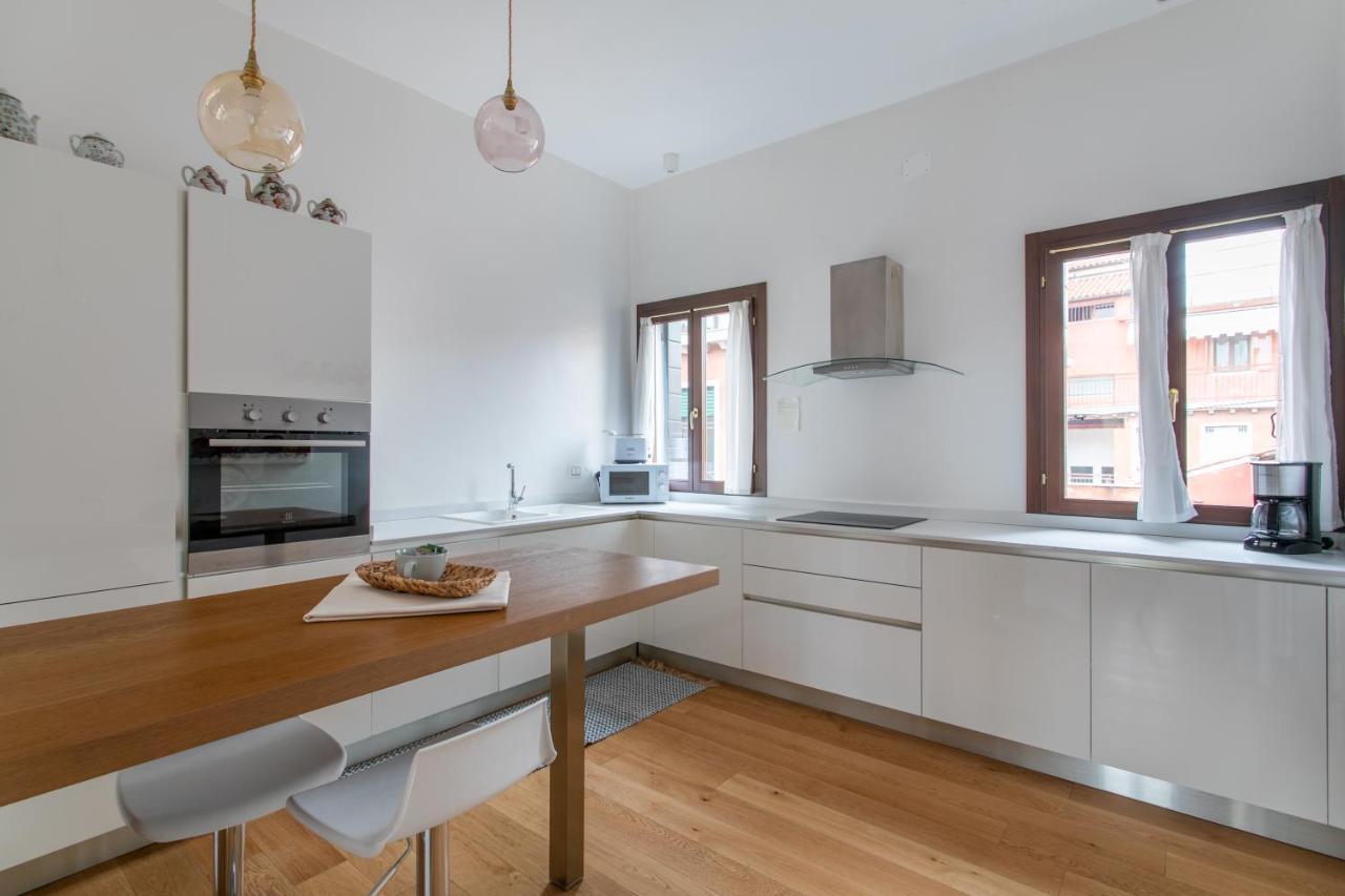 Residenza Pomponi Deluxe Apartman Velence Kültér fotó