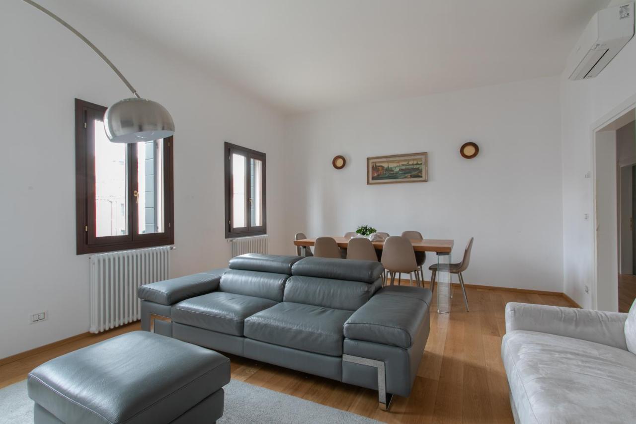 Residenza Pomponi Deluxe Apartman Velence Kültér fotó