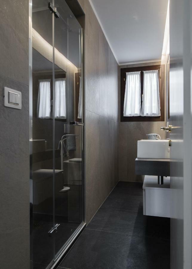 Residenza Pomponi Deluxe Apartman Velence Kültér fotó